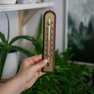 Termómetro de interior com escala dourada (-10°C a +50°C) 22 cm, sortido – photo 3