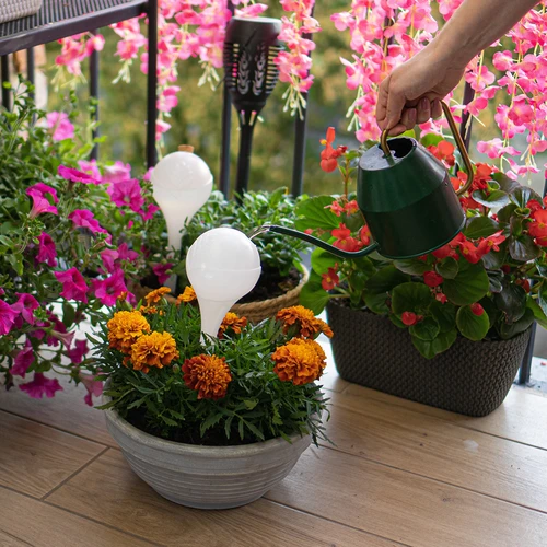 Bolas de irrigação para plantas, brancas translúcidas com rolha, 400ml, 4 peças - 9