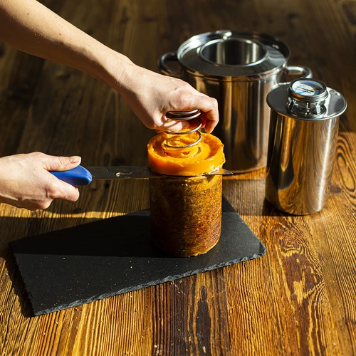 Conjunto com bainha de água - prensa de presunto 1,5 kg + panela - 25