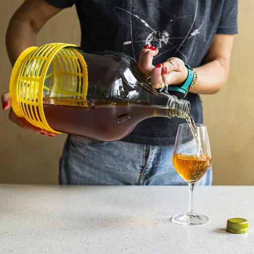 Dama-Jeanne 5 L com tampa de rosca e cesto de plástico - 10