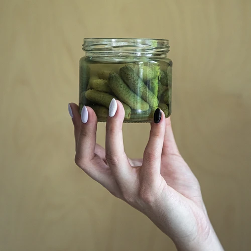 Frasco baixo 330 ml - com tampa dourada fi 82/6, 6 unid. - 8