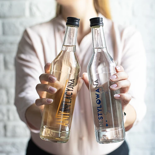 Garrafa 0,5 L com tampa de rosca e impressão "Destylowana" - 4 un. - 9