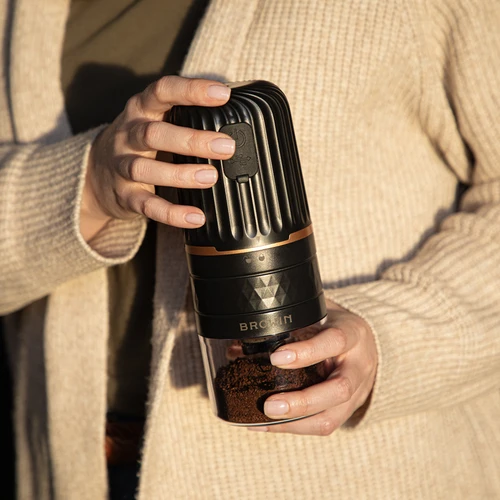 Moinho de café – elétrico, de mós - 17