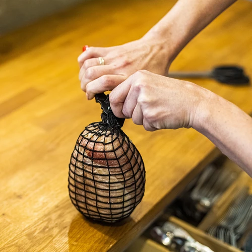 Rede para charcutaria preta, 18 cm x 5 m, com resistência térmica até 220°C - 4