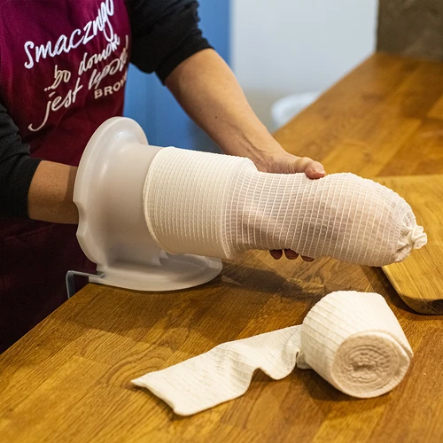 Rede para embutidos branca com dimensões de 12,5 cm x 5 m, com resistência térmica até 220°C - 4
