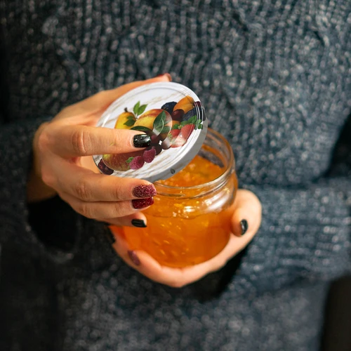 Tampa fi 66/4 com frutos sobre fundo branco - 10 unid. - 6