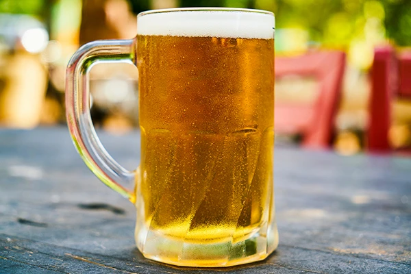 Cerveja caseira com lupulagem a frio