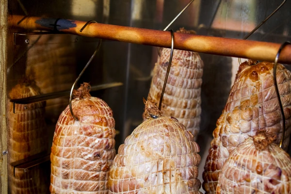 Fiambre fumado caseiro – fumado à séria