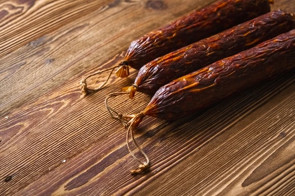 Linguiça cracoviana caseira – defumada