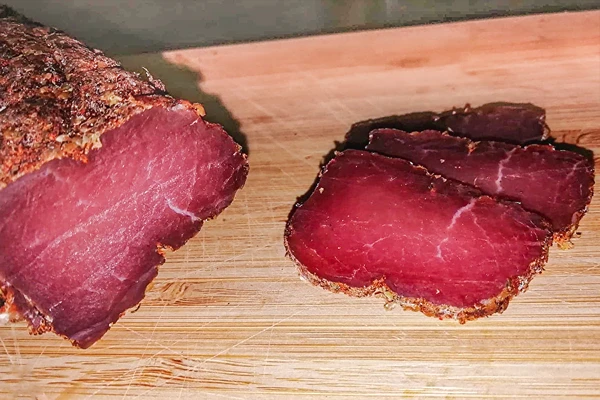 Lombinho de porco curado com ervas