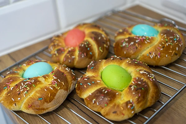 Pãezinhos italianos de Páscoa