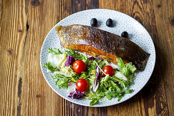 Postas de halibute fumadas