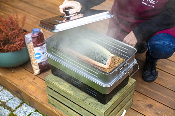 Salmão fumado a quente