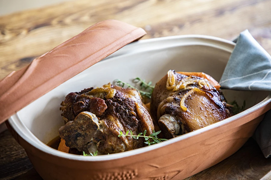 Browin Przepiśnik - Joelho de porco assado