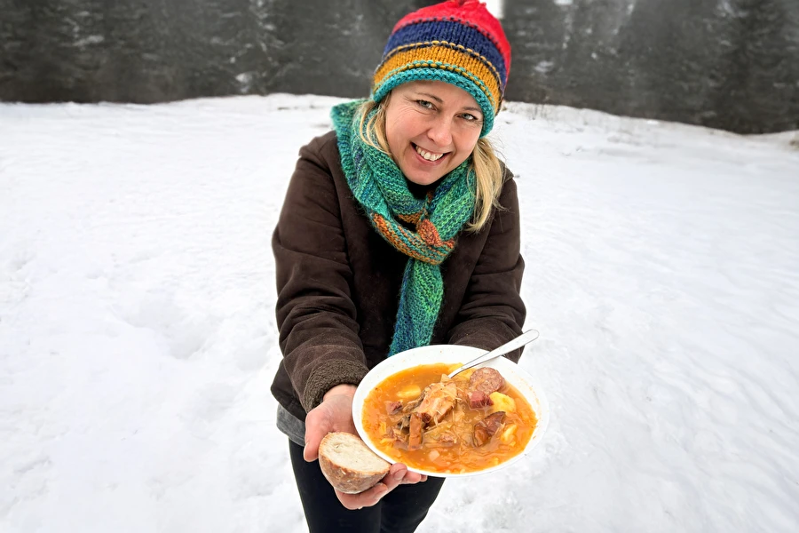 Browin Przepiśnik - Kwaśnica fumada no caldeirão — uma festa aromática vinda do fogo