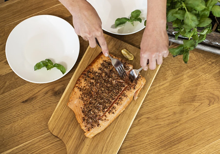 Browin Przepiśnik - Salmão fumado a quente